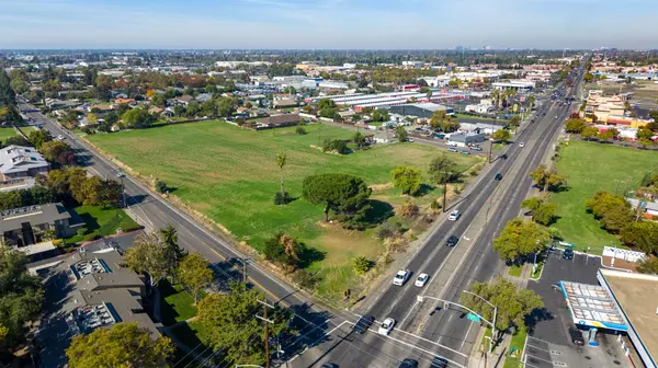 7270 Stockton BLVD, Sacramento, CA 95823