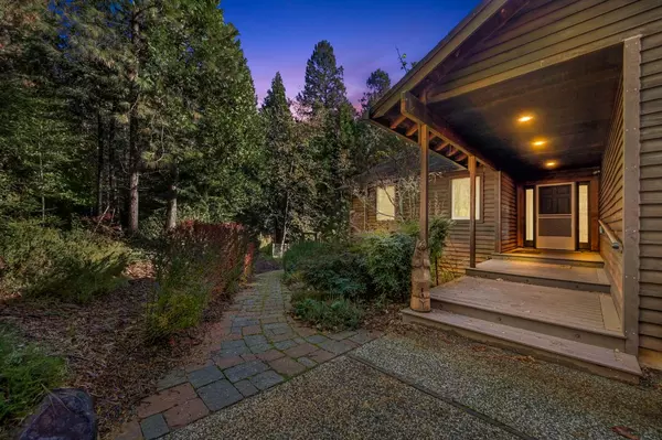 Foresthill, CA 95631,2470 Granite Chief DR