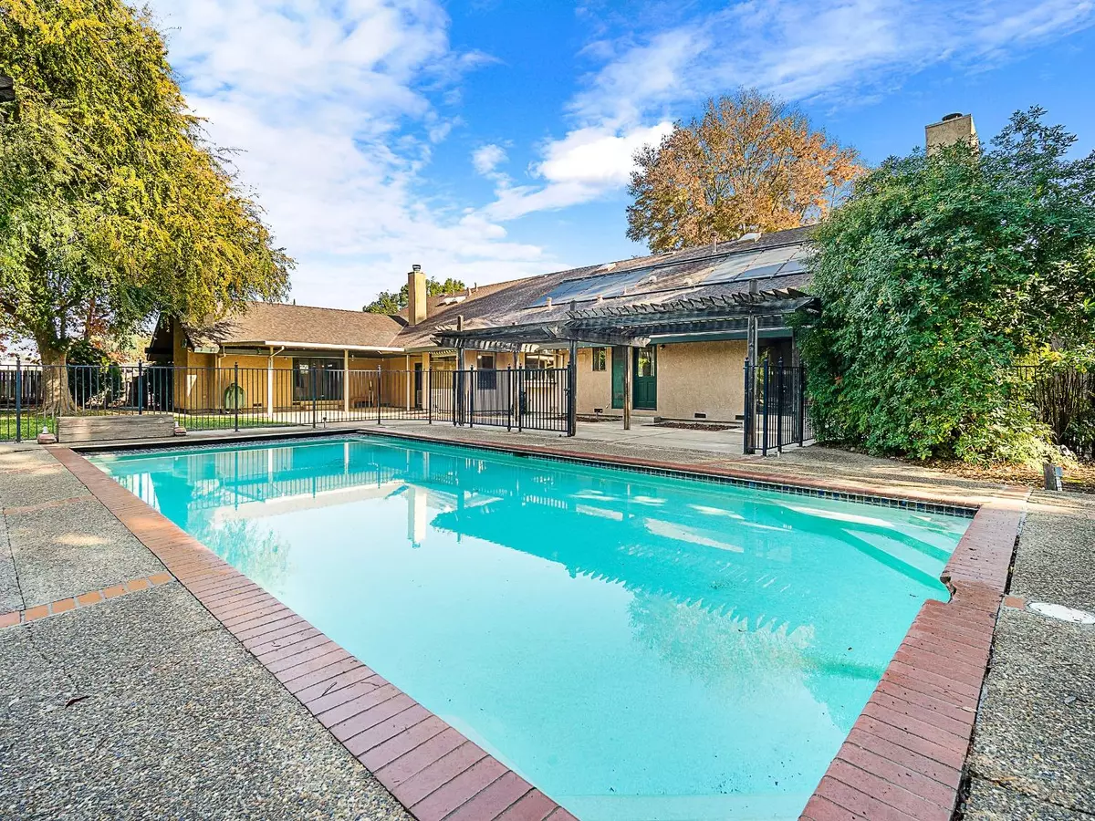 Stockton, CA 95212,9937 Laron CT