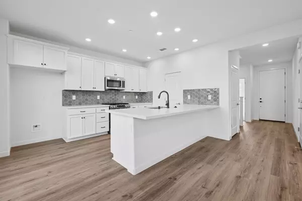 Roseville, CA 95747,2569 Constellation