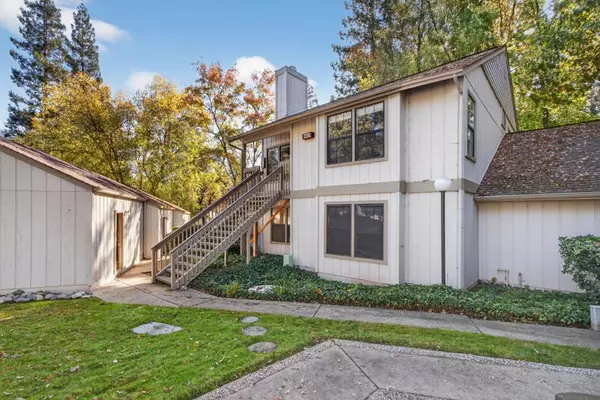 Carmichael, CA 95608,3997 Park Circle LN #B