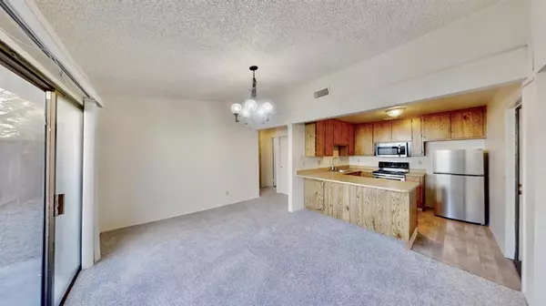 Sacramento, CA 95833,6 Topam CT