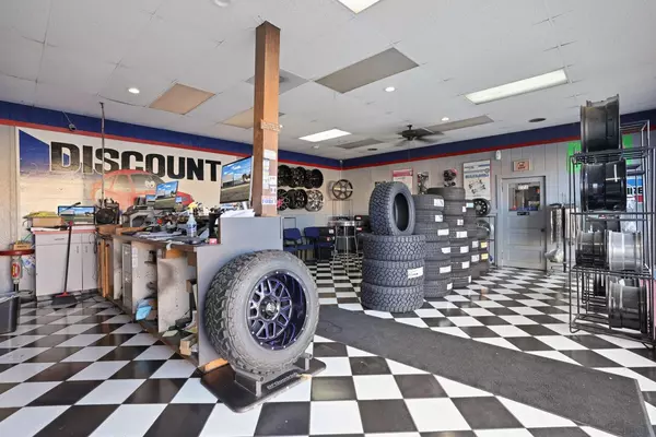 Turlock, CA 95380,210 S Center ST