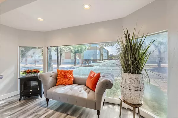 Roseville, CA 95678,426 Folsom RD