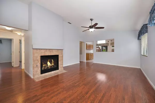 Woodland, CA 95776,985 Hunter LN