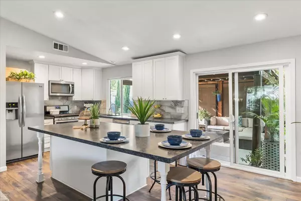 West Sacramento, CA 95691,2660 Summerfield DR