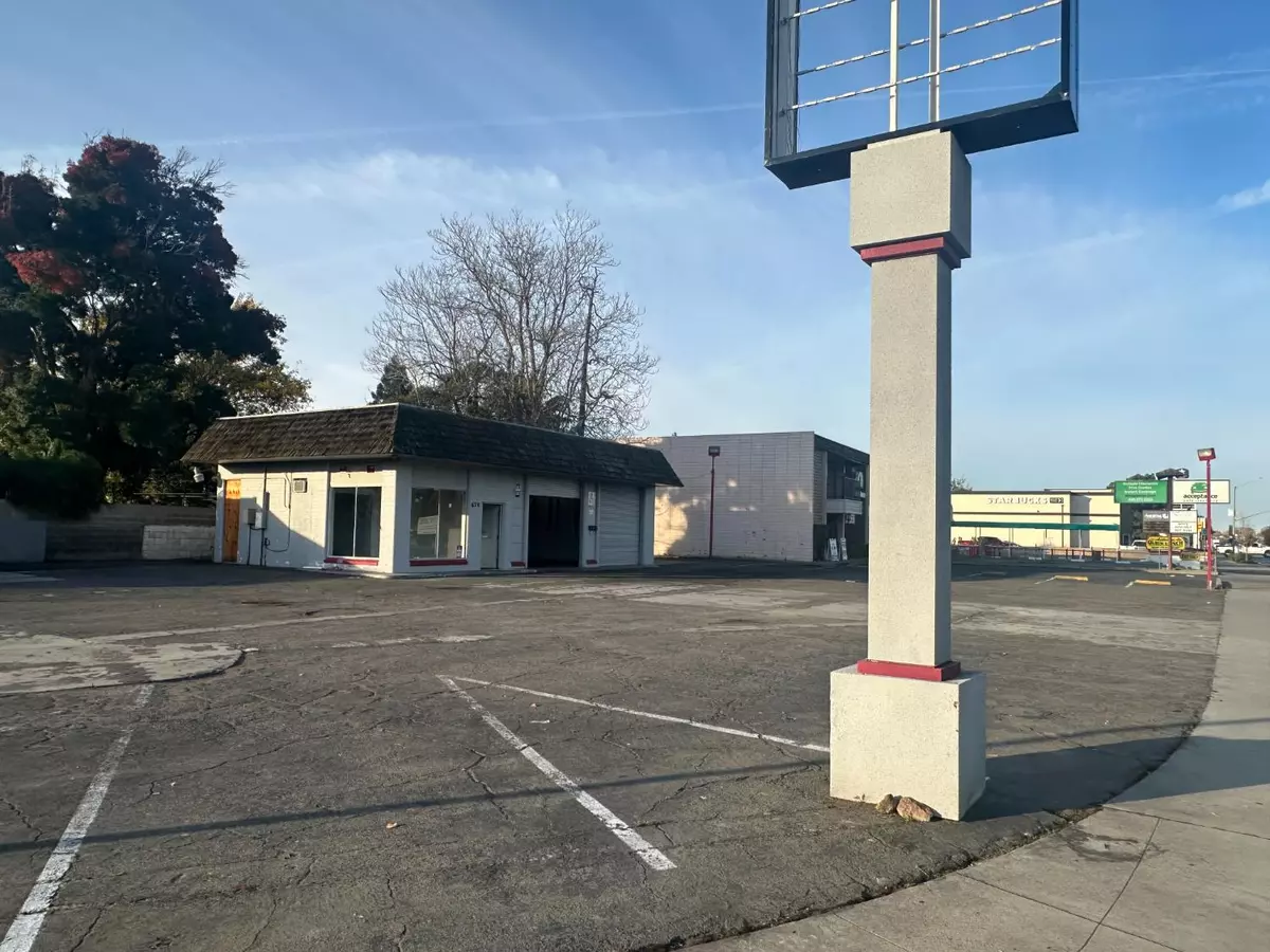 Yuba City, CA 95991,674 Colusa Venue