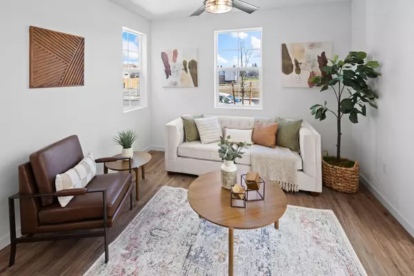 Sacramento, CA 95823,6501 Jacinto AVE