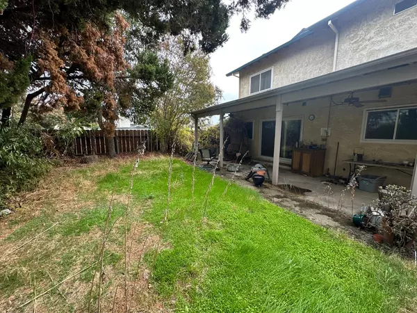 Turlock, CA 95382,785 Fullerton DR