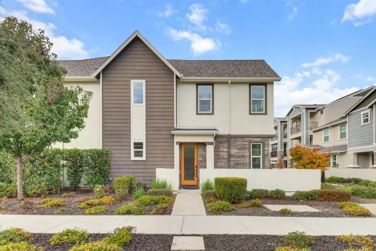 Sacramento, CA 95833,3050 Copper Rose WALK