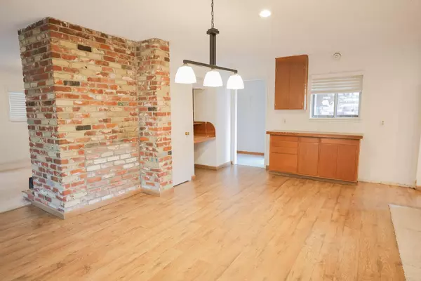 Davis, CA 95616,805 B ST