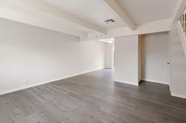 Carmichael, CA 95608,7032 Fair Oaks BLVD #1