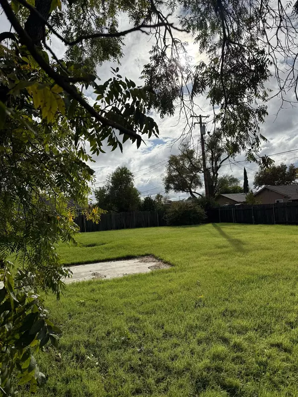 Sacramento, CA 95838,3535 May ST