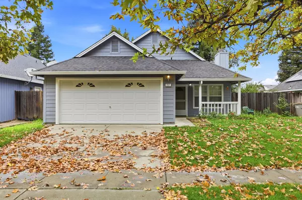 217 White Oak LN, Winters, CA 95694