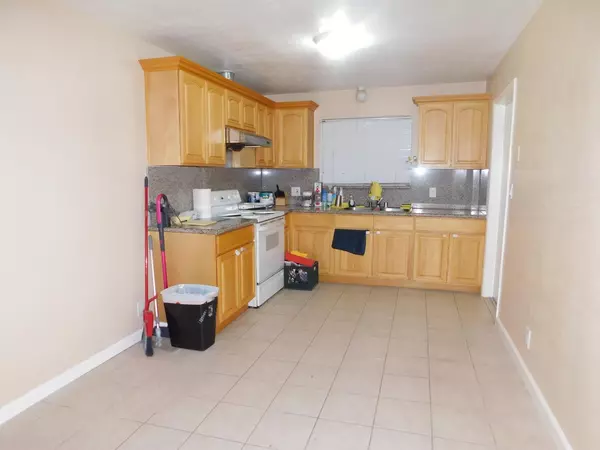 Stockton, CA 95207,118 Marilyn AVE