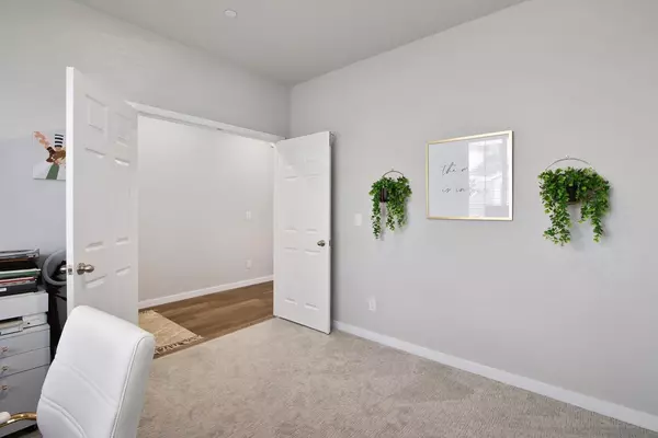 Roseville, CA 95747,5032 Whirlabout ST