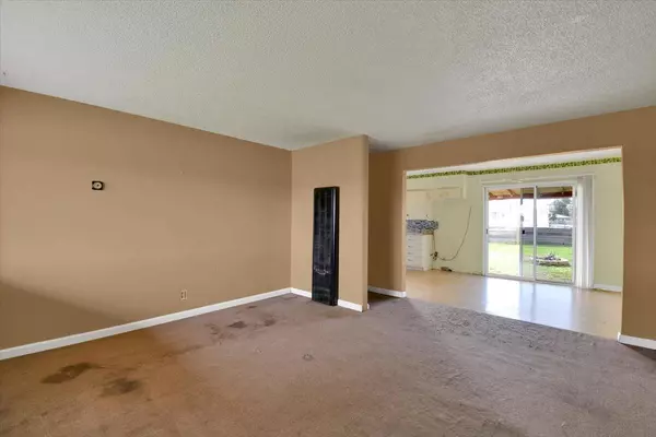 Olivehurst, CA 95961,829 Grand AVE