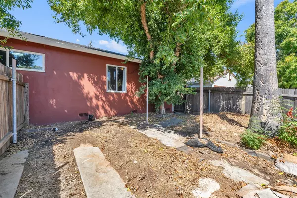 Sacramento, CA 95820,5351 Whittier Drive