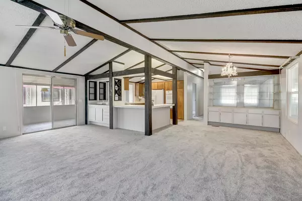 Sacramento, CA 95828,66 Millbrook CIR