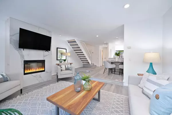 Sacramento, CA 95825,882 E Woodside LN #3