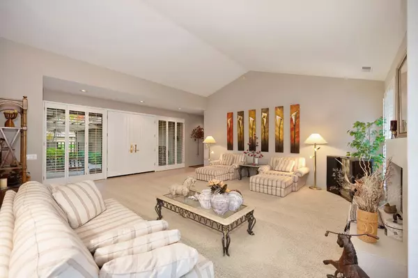 Gold River, CA 95670,11370 Huntington Village LN