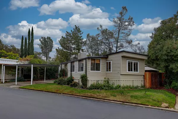 Auburn, CA 95603,12102 Hemlock DR