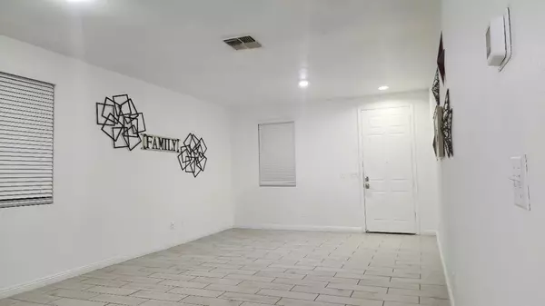 Sacramento, CA 95828,7636 Roosterfish WAY