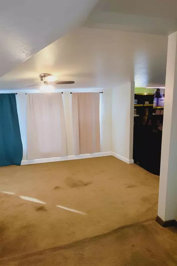 North Highlands, CA 95660,5617 Layton DR