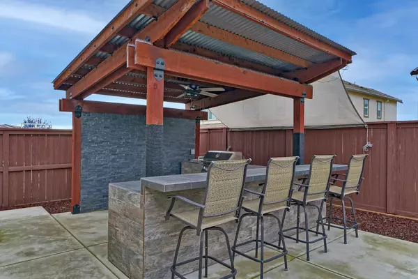 Folsom, CA 95630,3523 Cormorant DR