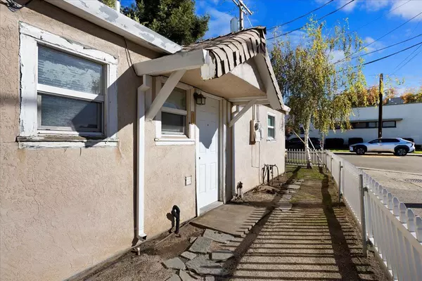 Lodi, CA 95240,405 S Pleasant AVE