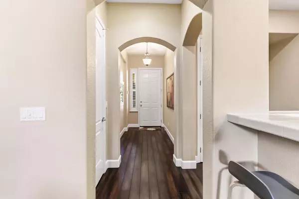 West Sacramento, CA 95691,2423 Barona ST