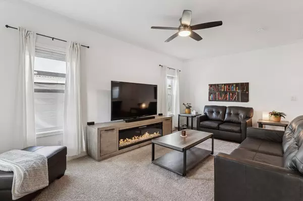 Sacramento, CA 95838,104 Village Cir