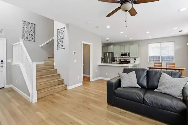 Sacramento, CA 95834,408 Dragonfly CIR