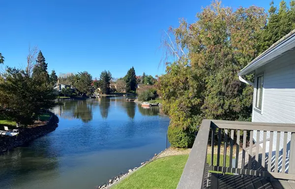 Sacramento, CA 95831,736 Shoreside DR