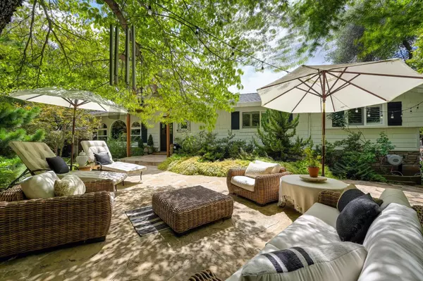 Auburn, CA 95603,486 Foresthill AVE