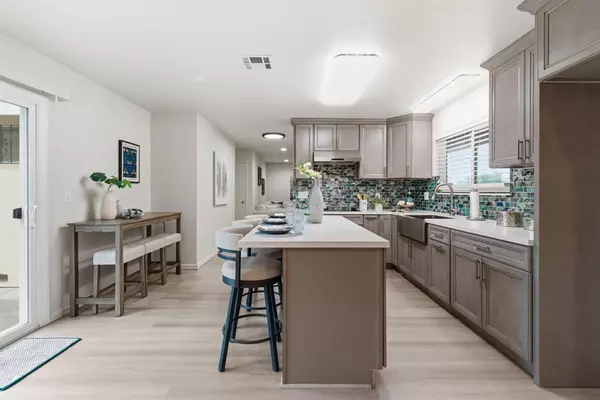 Stockton, CA 95207,5658 Kermit LN