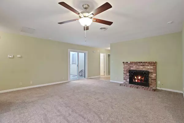 Lodi, CA 95240,2128 Newbury CIR