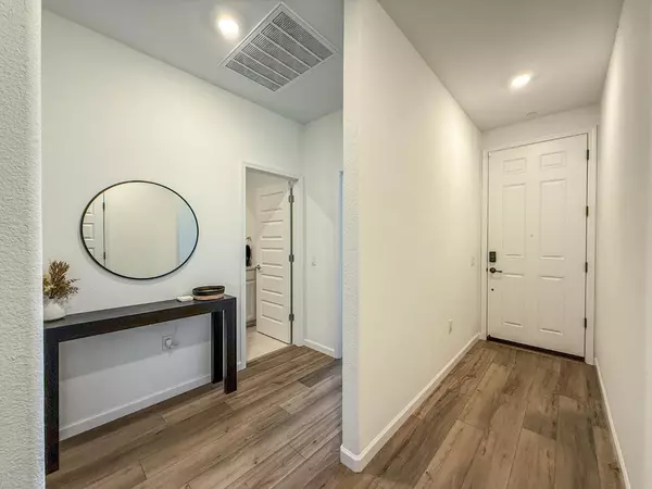 Woodland, CA 95776,1720 E Bullock