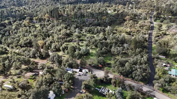 Mariposa, CA 95338,5611 Carleton RD