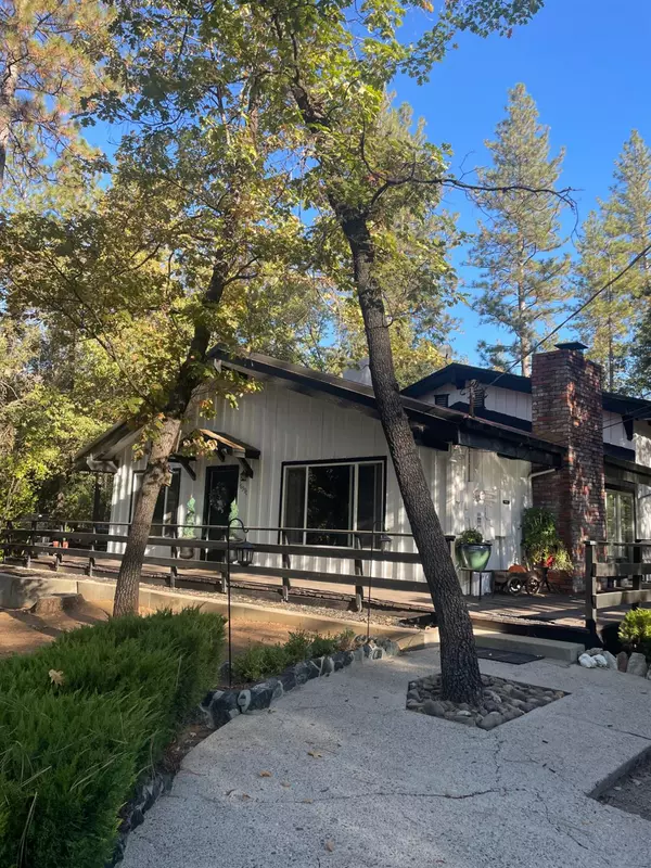 Sonora, CA 95370,16390 Creekside DR