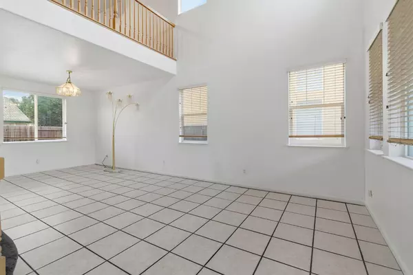 Stockton, CA 95206,5042 Pier DR