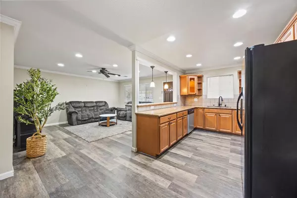 Woodland, CA 95695,151 W Woodland AVE