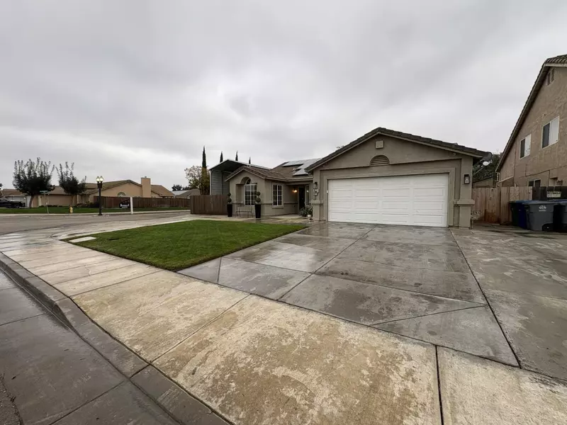 1686 Fentem RD, Gustine, CA 95322