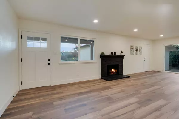Sacramento, CA 95827,9933 Nebula WAY