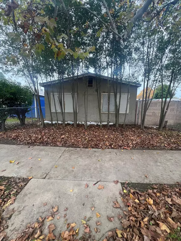 3883 Santa Fe AVE, Le Grand, CA 95333