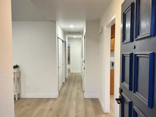 Sacramento, CA 95826,9201 Medallion WAY