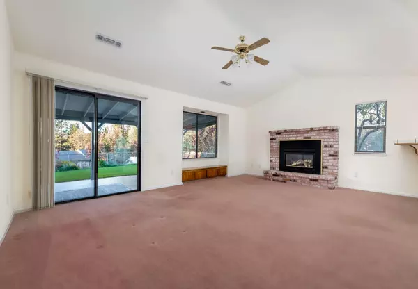 Grass Valley, CA 95945,143 Saint Johns DR