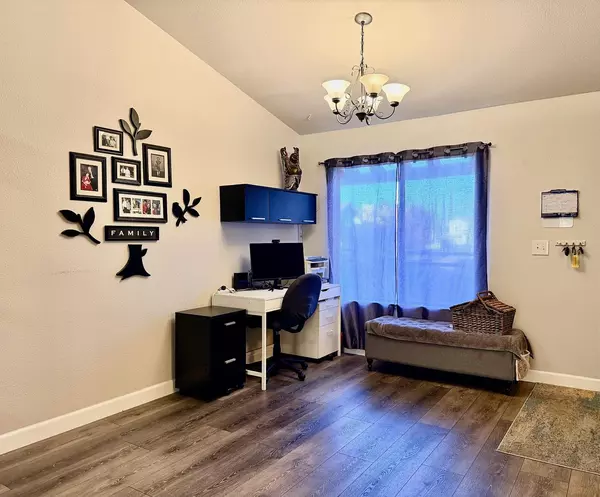 Sacramento, CA 95842,4900 Dover LN #1306