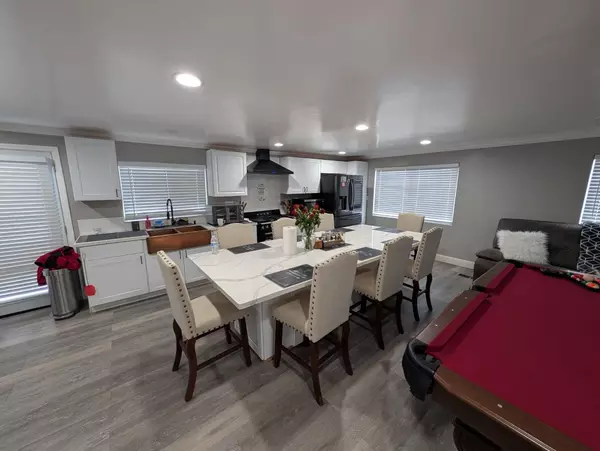 Oakdale, CA 95361,4142 Albers RD