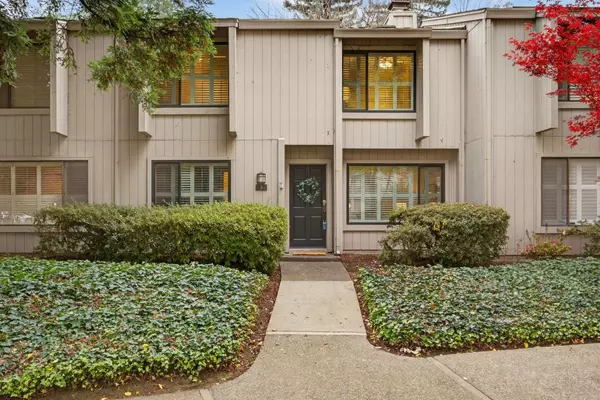 3 Colby CT, Sacramento, CA 95825